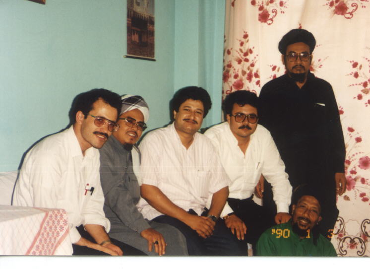 Malezyali Misafirlerle Ali Sensoyun Evinde (1990)